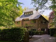 Raboes 21, 1251 AK Laren (NH)