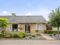 Anna van Bourgondiëstraat 4, 4697 CW Sint-Annaland