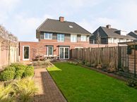 Pioenroos 237, 4741 JC Hoeven