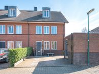 Grachtmuur 8, 3991 VR Houten