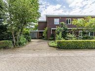 Batalaan 2 a, 5684 ZL Best