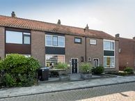 J M vd Lugt Melsertln 3, 3237 AV Vierpolders