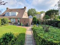 Bosboomplantsoen 46, 4907 NT Oosterhout (NB)