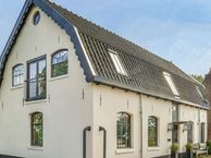 Oosterend 8 a, 1251 HN Laren (NH)