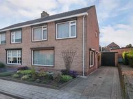 Beatrixstraat 15, 4542 AW Hoek