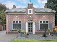 Burg. Van Houtstraat 42, 6021 AV Budel