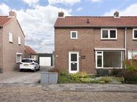 Graaf van Nieuwenaarstraat 10, 4286 AD Almkerk