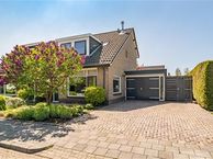 Burgemeester Vlaskampstraat 19, 9076 GD St.-Annaparochie