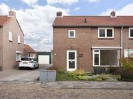 Graaf van Nieuwenaarstraat 10, 4286 AD Almkerk