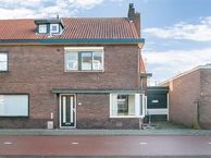 Pastoor van Leeuwenstraat 75, 5701 JT Helmond