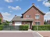 Sint Gertrudisstraat 21, 6051 BR Maasbracht