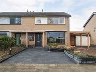 Menninge 10, 8431 CA Oosterwolde (FR)