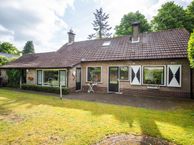 Bovenstraat 44, 4741 AW Hoeven