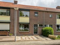 van der Doeslaan 9, 3299 BP Maasdam