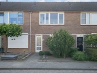 Dokter van Vuurestraat 11, 4271 XE Dussen