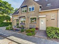 N.A. Papestraat 3, 3209 BR Hekelingen