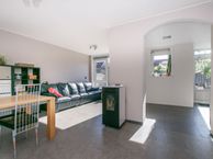 Burgemeester Lammerschaagstraat 1, 1561 WL Krommenie