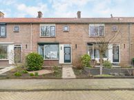 van der Doeslaan 17, 3299 BP Maasdam