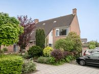 Denneplein 2, 4651 HP Steenbergen (NB)