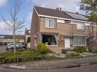 Lokkenstraat 52, 3295 VH 's-Gravendeel
