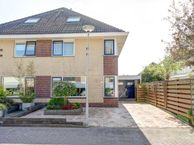 De Eland 17, 1696 CS Oosterblokker