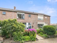 van der Doeslaan 37, 3299 BP Maasdam