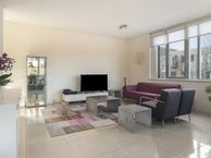 Zwanebloemlaan 1, 1087 CD Amsterdam