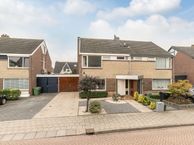 Singel 10, 3297 BV Puttershoek