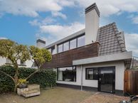 P C van den Brinkweg 8, 1251 PW Laren (NH)