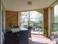 Pastoor Hendrikspark 45, 1251 MB Laren (NH)