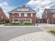 Belle van Zuylenstraat 11, 5122 LG Rijen