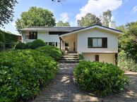 Esseboom 5, 1251 CN Laren (NH)