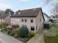 Dr. J.M. den Uylstraat 65, 4908 CS Oosterhout (NB)