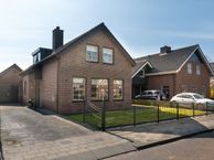 Pastoor Cleerbesemlaan 28, 1735 HX 't Veld