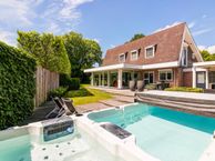 Lammerts van Buerenstraat 2, 8801 BE Franeker