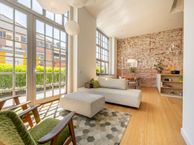 Zuster Van Dijkplein 25, 3075 RR Rotterdam