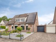 Weidemaad 126, 8431 TW Oosterwolde (FR)