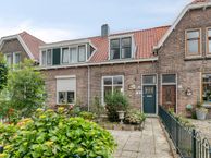 Burgemeester van Esstraat 127, 3195 AC Pernis Rotterdam