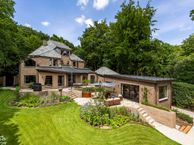 Raboes 21, 1251 AK Laren (NH)