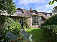 Oosterend 19, 1251 HM Laren (NH)