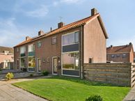 Burgemeester van der Veenweg 8, 8376 HL Ossenzijl