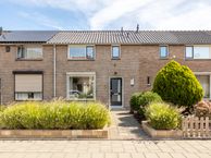 Koningin Julianastraat 20, 3265 BG Piershil