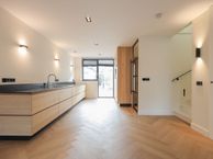 Muyderban 21, 1398 DG Muiden