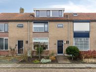 Waalstraat 8, 3299 XM Maasdam